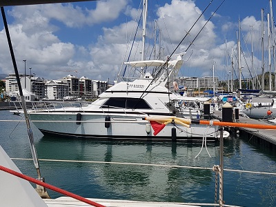 Back in Martinique to pick up Michael's son Leo. Without the mountains in the background it could well be Nieuwpoort, Belgium.